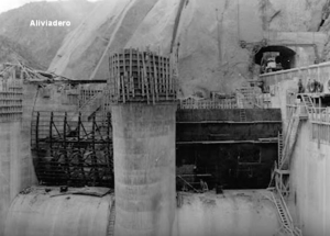 Construcción de la presa de Almendra